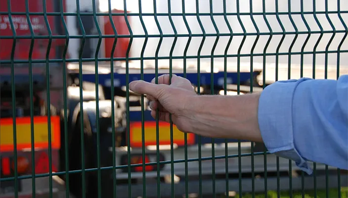 wire mesh fence price