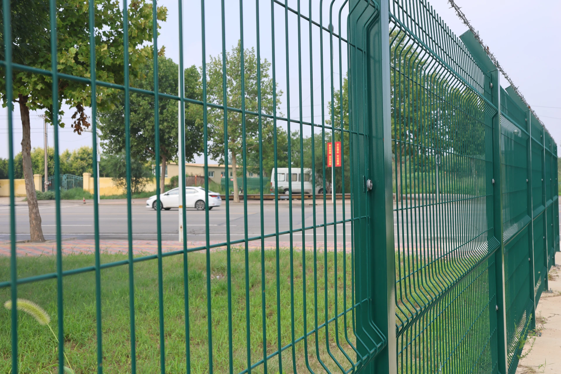 Double Barbed Wire Fence   High-Security & Affordable Pricing