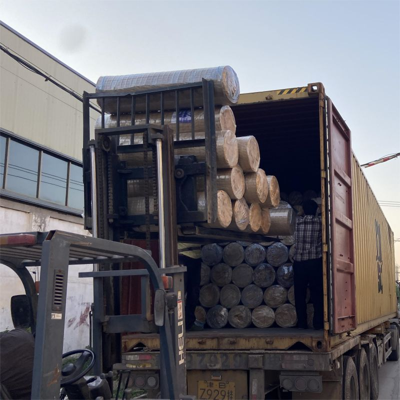 Secure Barbed Wire Posts - Durable T-Post Fencing Solutions